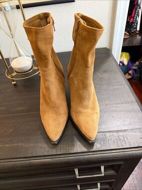 Zara Suede Pointed Ankle Boots in Camel